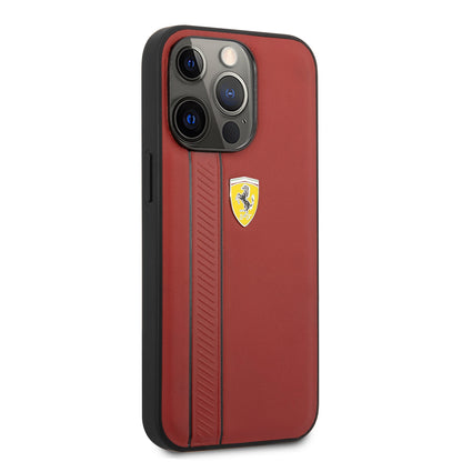Ferrari iPhone 13 PRO Backcover - Debossed Stripes - Rood